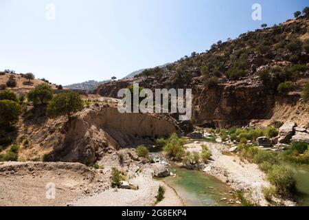 Branche supérieure de la rivière Fahliyan, montagnes Zagros, près de Nourabad, province de Fars, Iran, Perse, Asie occidentale, Asie Banque D'Images