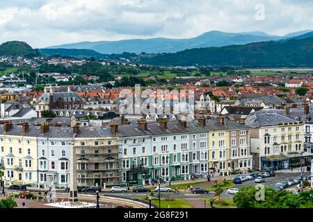 LLANDUDNO, PAYS DE GALLES - 04 JUILLET 2021 : Llandudno est une ville côtière du nord du pays de Galles. Banque D'Images