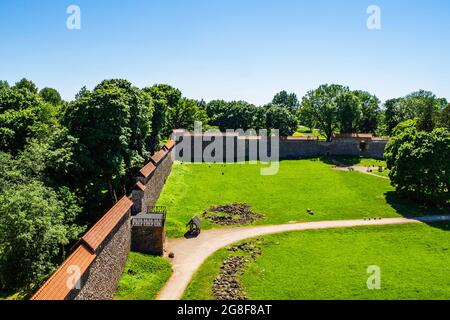 Mur défensif du château médiéval de Medininkai, Lituanie Banque D'Images