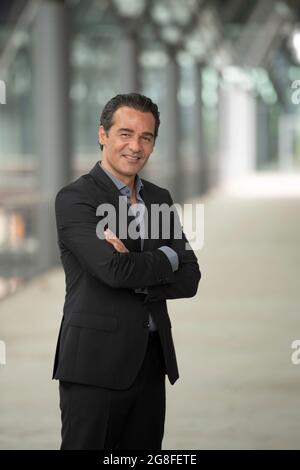 Cologne, Allemagne. 30 juin 2021. Acteur Erol SANDER joue le rôle de Frank Giese, à voir à partir du 08/25/2021 dans la série RTL début de soirée ALLES ÉTAIT ZAEHLT, photo opportunité le 03/19/2021 à Koeln, crédit: dpa/Alay Live News Banque D'Images