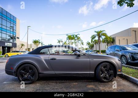 Miami, FL, USA - 16 juillet 2021: 2021 photo d'un Bentley Continental GT w12 Banque D'Images