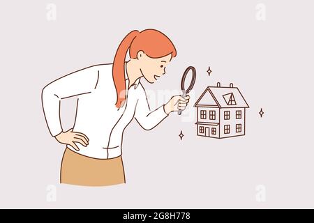 Recherche d'une nouvelle maison et d'un nouveau concept immobilier. Jeune femme d'affaires positive debout en utilisant la loupe zoom pour voir les détails de maison ou de bâtiment résidentiel pour faire affaire Illustration de Vecteur