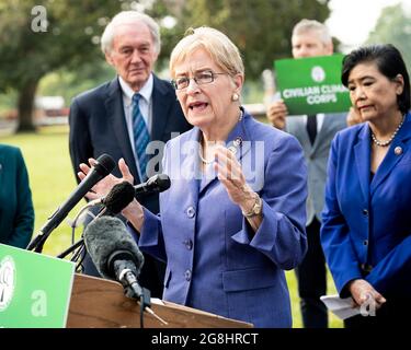 Washington, États-Unis. 20 juillet 2021. La Représentante américaine Marcy Kaptur (D-OH) prend la parole lors d'une conférence de presse où les Démocrates du Sénat et de la Chambre ont exprimé leur soutien à la création d'un corps civil pour le climat. Crédit : SOPA Images Limited/Alamy Live News Banque D'Images