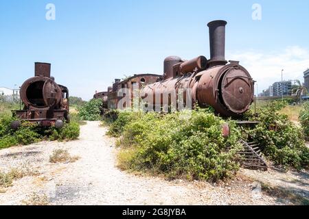 Les trains et la gare abandonnés au Liban Banque D'Images