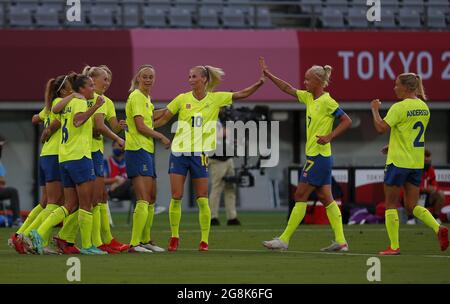 Tokyo, Japon. 21 juillet 2021. L'équipe suédoise célèbre après un but de la Suède Stina Blackstenius (11) dans un match de football du Groupe des femmes G contre les États-Unis lors des Jeux Olympiques d'été de Tokyo, au Japon, le mercredi 21 juillet 2021. Photo de Bob Strong/UPI crédit: UPI/Alay Live News Banque D'Images