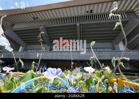 Tokyo. 21 juillet 2021. Photo prise le 21 juillet 2021 montre la vue extérieure du Nippon Budokan à Tokyo, Japon. Crédit: Lui Siu Wai/Xinhua/Alay Live News Banque D'Images