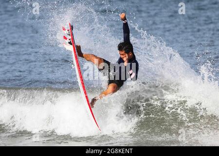Ichinomiya, Chiba, Japon. 21 juillet 2021. Hiroto Ohara (JPN) surf : avant les Jeux Olympiques de Tokyo 2020 à la Plage de surf de Tsurigasaki à Ichinomiya, Chiba, Japon . Credit: KONDO/AFLO/Alay Live News Banque D'Images