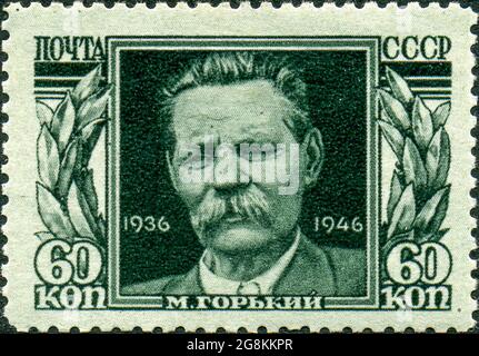 Maksim Gorky sur le timbre de l'ex-URSS. Alexei Maximovich Peshkov (russe : 28 mars 1868 – 18 juin 1936), principalement connu sous le nom de Maxim Gorky, était un écrivain russe et soviétique, un fondateur de la méthode littéraire de réalisme socialiste, et un activiste politique. Il a également été nommé cinq fois au Prix Nobel de littérature. Banque D'Images