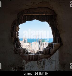 Hôtel Holiday Inn abandonné et endommagé à Beyrouth, Liban Banque D'Images