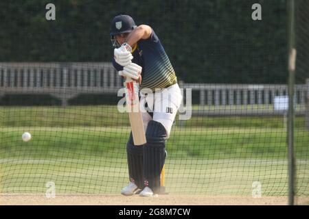 BECKENHAM, ROYAUME-UNI. 21 JUILLET. David Bedingham de Durham chauves-souris pendant la séance d'entraînement et de filets de Durham avant le match de la coupe Royale de Londres avec Kent au terrain du comté, Beckenham, le mercredi 21 juillet 2021. (Crédit : will Matthews | MI News) crédit : MI News & Sport /Alay Live News Banque D'Images