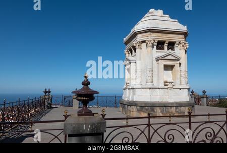 La Orotava, Ténérife, Espagne-01 janvier 2020, mausolée familiale dans le jardin Jardines del Marquesado de la Quinta Roja, Ténérife, Iles Canaries, Banque D'Images