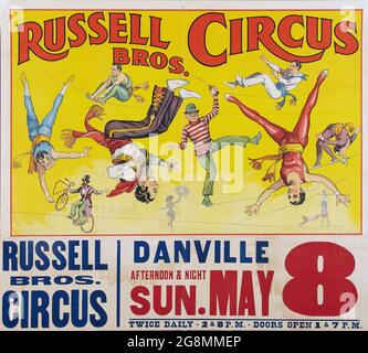 Vintage Circus Poster Russell Bros. Circus utilisé à Danville (Russell Brothers, 1938). Avec un groupe d'acrobates. Banque D'Images