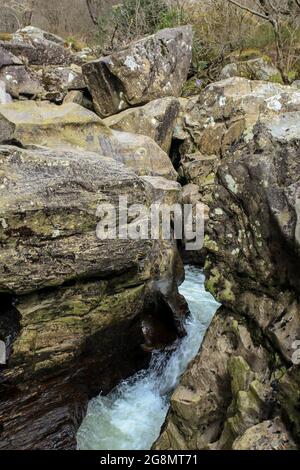 Glen Massan est un exemple d'une vallée suspendue glaciée dans la péninsule de Cowal, à Argyll, en Écosse. Banque D'Images