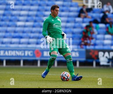 Reading, Royaume-Uni. 21 juillet 2021. Reading, ANGLETERRE - JUILLET 21: Reading's Rafael pendant friendly entre Reading et West Ham United au Select car Leasing Stadium, Reading, Royaume-Uni le 21 juillet 2021 crédit: Action Foto Sport/Alay Live News Banque D'Images