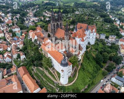 Vue aérienne de l'Albrechtsburg avec cathédrale dans la ville de Meissen Banque D'Images