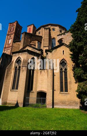 La façade de la basilique de San Francesco à Bologne Italie Banque D'Images