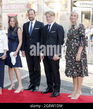 Oslo, Norvège. 22 juillet 2021. Le prince héritier Haakon, la princesse Mette-Marit, la princesse Ingrid Alexandra et le prince Sverre Magnus assistent à la cérémonie commémorative nationale 10 ans après l'attaque terroriste d'Utoya, le 22 juillet 2011. Oslo, Norvège, 22 juillet 2021. Photo de Marius Gulliksrud/Stella Pictures/ABACAPRESS.COM crédit: Abaca Press/Alay Live News Banque D'Images