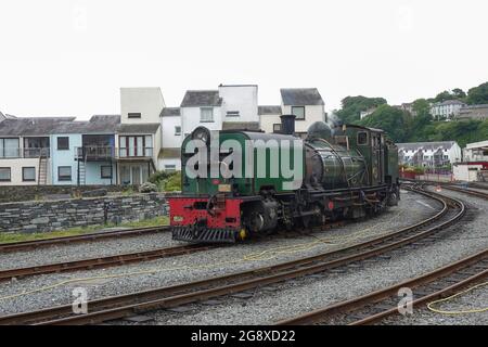 Ex South African Railways NG16 classe Garratt Locomotive à la gare de Porthmadoch -1 Banque D'Images