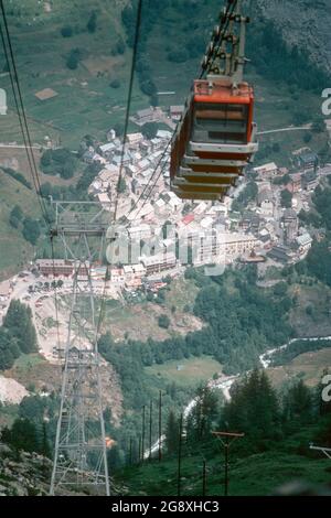 Téléphérique du glacier la Meije en 1980, la grave, Hautes-Alpes, France Banque D'Images