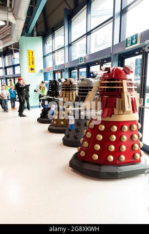 Daleks de Dr Who exposé à une convention Sci Fi Banque D'Images