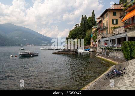 Varenna, Italie - juillet 22 2021 - Varenna est un village célèbre sur le lac de Côme Banque D'Images