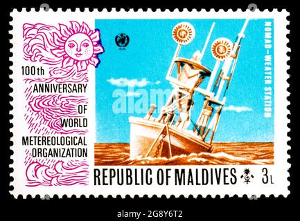 RÉPUBLIQUE DES MALDIVES - VERS 1973: Timbre-poste des Maldives montrant la station météorologique de Nomad Banque D'Images