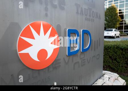 ÉTATS-UNIS. 14 novembre 2017. Signez avec le logo au siège social régional de la société de technologie médicale Becton Dickinson (BD) à Silicon Valley, Menlo Park, Californie, le 14 novembre 2017. (Photo par Smith Collection/Gado/Sipa USA) crédit: SIPA USA/Alay Live News Banque D'Images