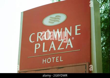 ÉTATS-UNIS. 08 septembre 2017. Gros plan du panneau pour l'hôtel Crowne Plaza à l'aéroport Buchanan Field, un aéroport municipal desservant le comté de Contra Costa, Concord, Californie, le 8 septembre 2017. (Photo par Smith Collection/Gado/Sipa USA) crédit: SIPA USA/Alay Live News Banque D'Images