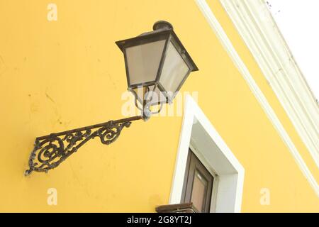 La porte verte et la lampe, Museo de San Juan (San Juan Museum), Old San Juan, Puerto Rico Banque D'Images