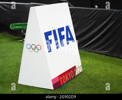 Sapporo, Japon. 21 juillet 2021. Logo de la FIFA lors du match de football féminin olympique Tokyo 2020 entre la Grande-Bretagne et le Chili au Sapporo Dome à Sapporo, Japon. Crédit: SPP Sport presse photo. /Alamy Live News Banque D'Images