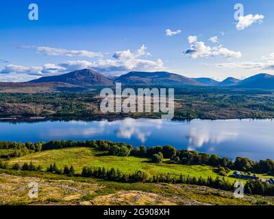 Vue aérienne de Glen Garry en été Banque D'Images