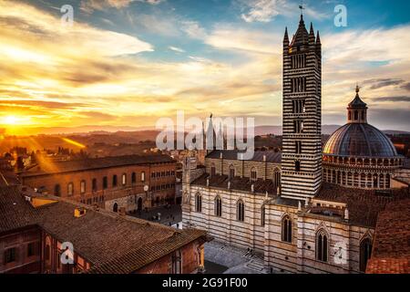 La magnifique ville médiévale de Sienne dans la région Toscane, Italie Banque D'Images