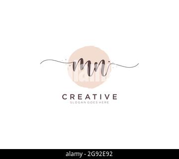 Mn logo féminin beauté monogramme et élégant logo design, écriture logo de la signature initiale, mariage, mode, floral et botanique avec la création Illustration de Vecteur