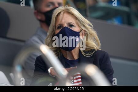 Première Dame des États-Unis, Jill Biden dans les stands du Tokyo Aquatics Center le premier jour des Jeux Olympiques de Tokyo 2020 au Japon. Date de la photo: Samedi 24 juillet 2021. Banque D'Images