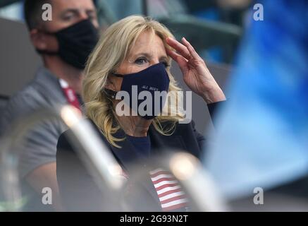Première Dame des États-Unis, Jill Biden dans les stands du Tokyo Aquatics Center le premier jour des Jeux Olympiques de Tokyo 2020 au Japon. Date de la photo: Samedi 24 juillet 2021. Banque D'Images