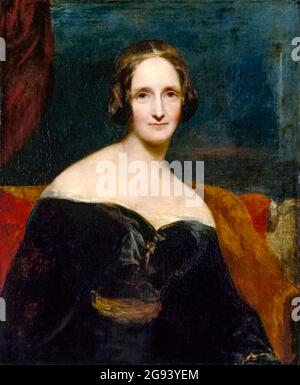 Mary Shelley (1797-1851) est l’écrivain qu’il vaut mieux se souvenir de son roman gothique le plus vendu ‘Frankenstein; or, The Modern Prométhée’ publié pour la première fois en 1818 à propos d’un jeune scientifique qui donne vie à une créature faite des parties de corps humains morts. Photographie d'une peinture à l'huile de 1840 de l'artiste irlandais Richard Rothwell (1800-1868) peint en 1840. Banque D'Images