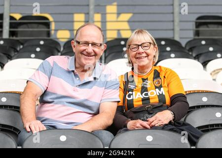 Les fans retournent aussi au MKM Stadium tom regarder Hull City v Mansfield Town pré-saison amical Banque D'Images