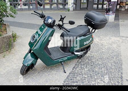 E-scooter de Felyx, Berlin, Allemagne Banque D'Images