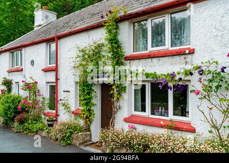 SOLVA, PAYS DE GALLES - le 29 JUIN 2021 : Solva est un village du côté sud de la péninsule St Davids et du côté nord de la baie St Bride, Banque D'Images