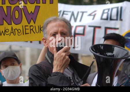 Londres, Royaume-Uni. 24 juillet 2021. Peter Tatchell lors de la Marche de la fierté de récupération à Londres . Crédit : Jessica Girvan/Alay Live News Banque D'Images