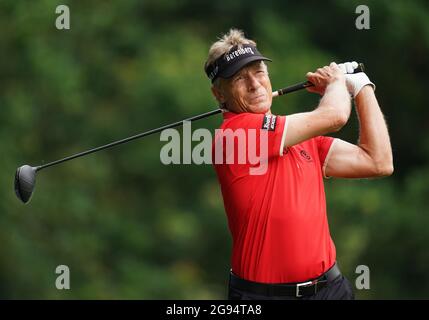 Bernhard Langer, en Allemagne, est à l'heure du 6e jour de l'Open senior, au Sunningdale Old course, Berkshire. Date de la photo: Samedi 24 juillet 2021. Banque D'Images