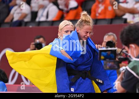 Daria BILODID (UKR), bleu, 3e place, médaille de bronze, médaille de bronze, médaillé de bronze, médaillé de bronze, émotions, larmes de joie, jubilation, Applaudissements, joie, hourras, drapeau ukrainien, femmes jusqu'à 48 kg, femmes -48 kg Concours, Médaille de bronze A, petite finale, lutte pour la 3e place, judo, finale, finale, finale, Nippon Budokan le 24 juillet 2021; Jeux Olympiques d'été 2020, à partir de 23.07. - 08.08.2021 à Tokyo/Japon. Â Banque D'Images