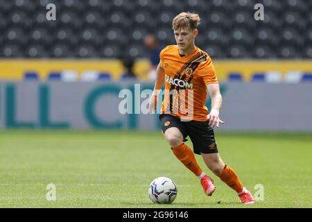 Keane Lewis-Potter (11) de Hull City pendant le match Banque D'Images