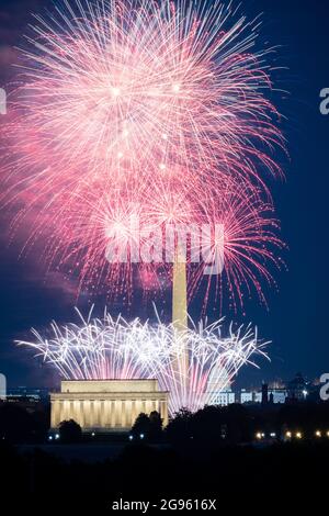 Washington DC 4th de juillet feux d'artifice. Banque D'Images