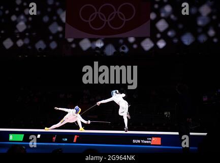 SUN Yiwen (CHN) droit contre Ana Maria POPESCU (ROU), action, finale d'escrime, épée individuelle des femmes, épée individuelle des femmes le 07/24/2021, Jeux Olympiques d'été 2020, de 07/23 à 2021. - 08.08.2021 à Tokyo/Japon. Banque D'Images