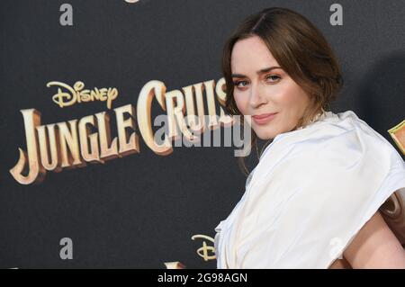 Los Angeles, États-Unis. 24 juillet 2021. Emily Blunt arrive à la première mondiale de la CROISIÈRE DANS LA JUNGLE de Disney, qui a eu lieu à Disneyland à Anaheim, en Californie, le mardi 24 juillet 2021. (Photo par Sthanlee B. Mirador/Sipa USA) crédit: SIPA USA/Alay Live News Banque D'Images