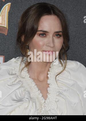 Los Angeles, États-Unis. 24 juillet 2021. Emily Blunt arrive à la première mondiale de la CROISIÈRE DANS LA JUNGLE de Disney, qui a eu lieu à Disneyland à Anaheim, en Californie, le mardi 24 juillet 2021. (Photo par Sthanlee B. Mirador/Sipa USA) crédit: SIPA USA/Alay Live News Banque D'Images