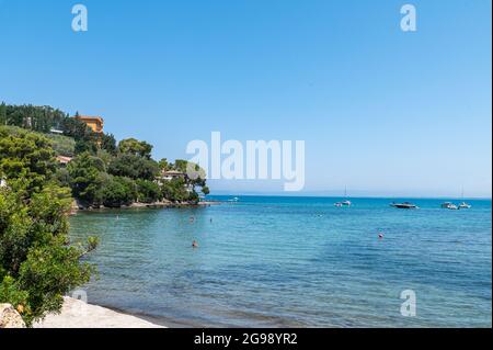 Paysage d'une crique à Porto Santo Stefano en été Banque D'Images