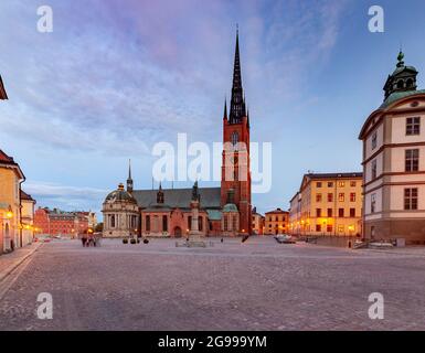 La célèbre place Birger Jarl Borg sur l'île de Galma Stan à l'aube. Stockholm. Suède. Banque D'Images