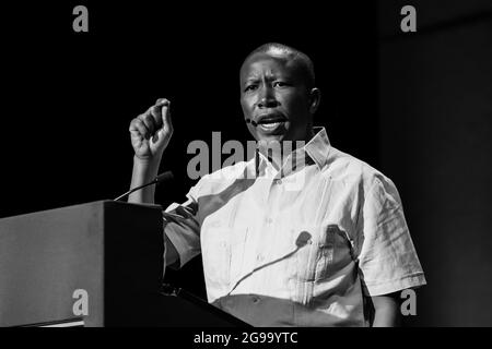 JOHANNESBURG, AFRIQUE DU SUD - 05 janvier 2021 : un portrait de Julius Malema ayant un discours Banque D'Images